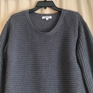 BB Dakota Super soft gray sweater, medium